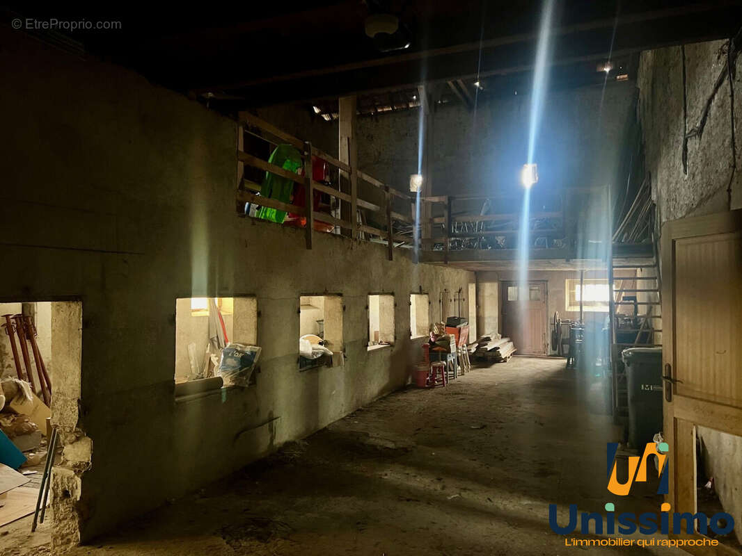 Maison à REMONDANS-VAIVRE