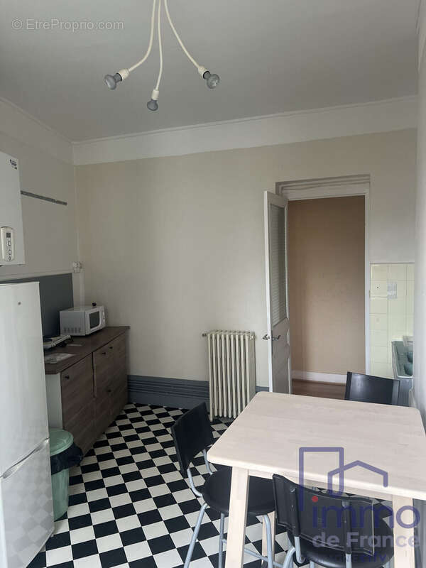 Appartement à SAINT-ETIENNE