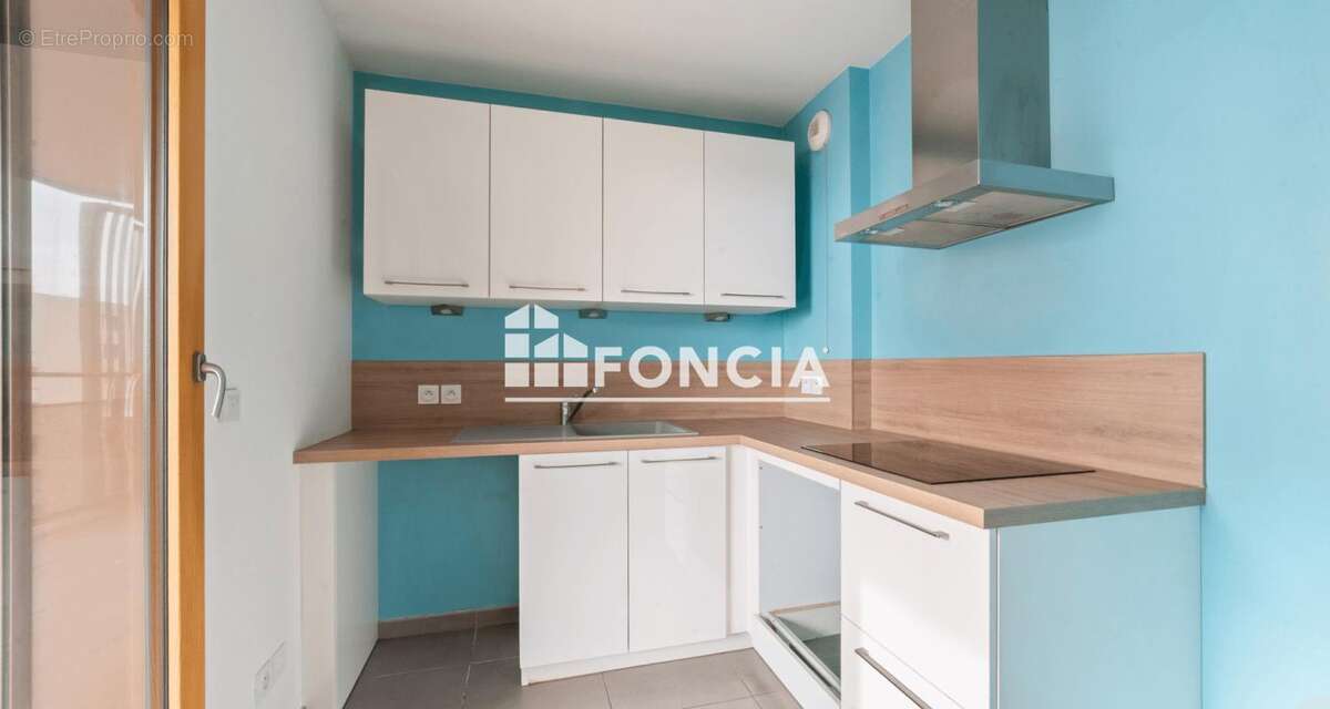 Appartement à LYON-8E