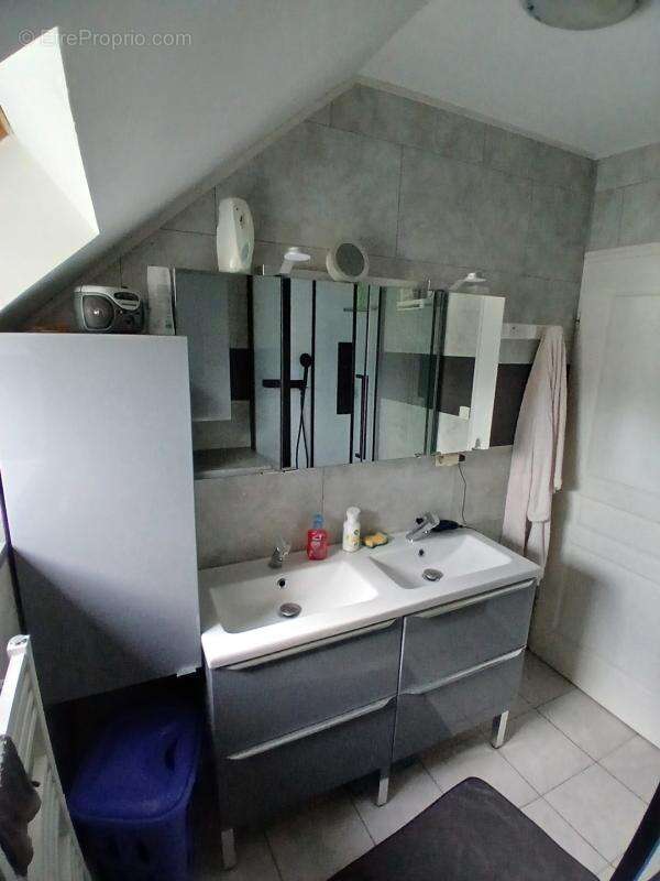 Maison à NEUVILLE-SAINT-REMY