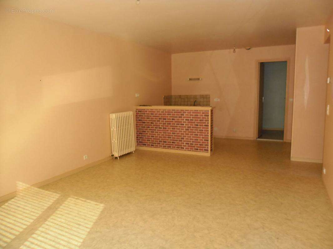 Appartement à SAINT-FLORENT-SUR-CHER