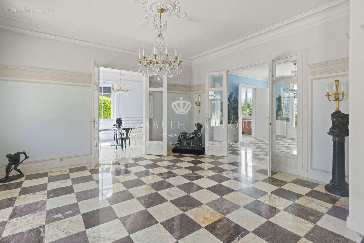 Maison à SAINT-GERMAIN-EN-LAYE