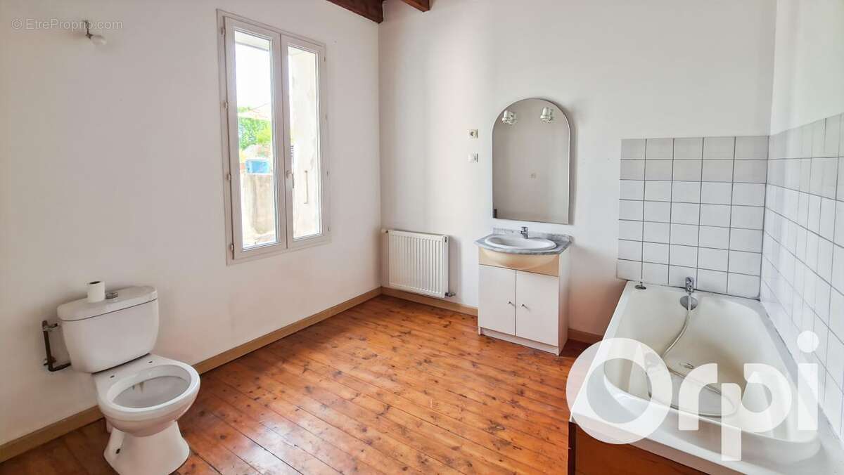 Maison à PONT-SAINT-ESPRIT