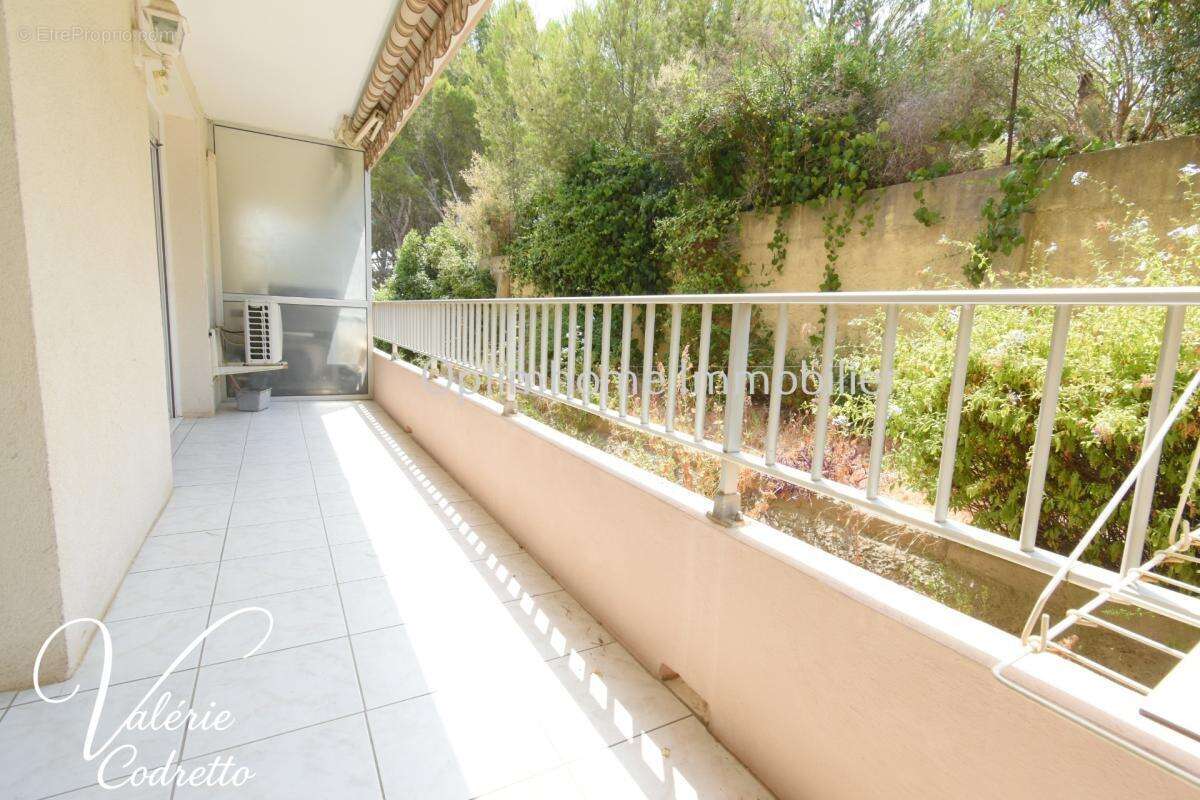Appartement T3 de 64 m² avec terrasse et loggia – Résidence Le Cap d'Or – Six-Fours-les-Plages – À deux pas de la plage 83140 - photo 10