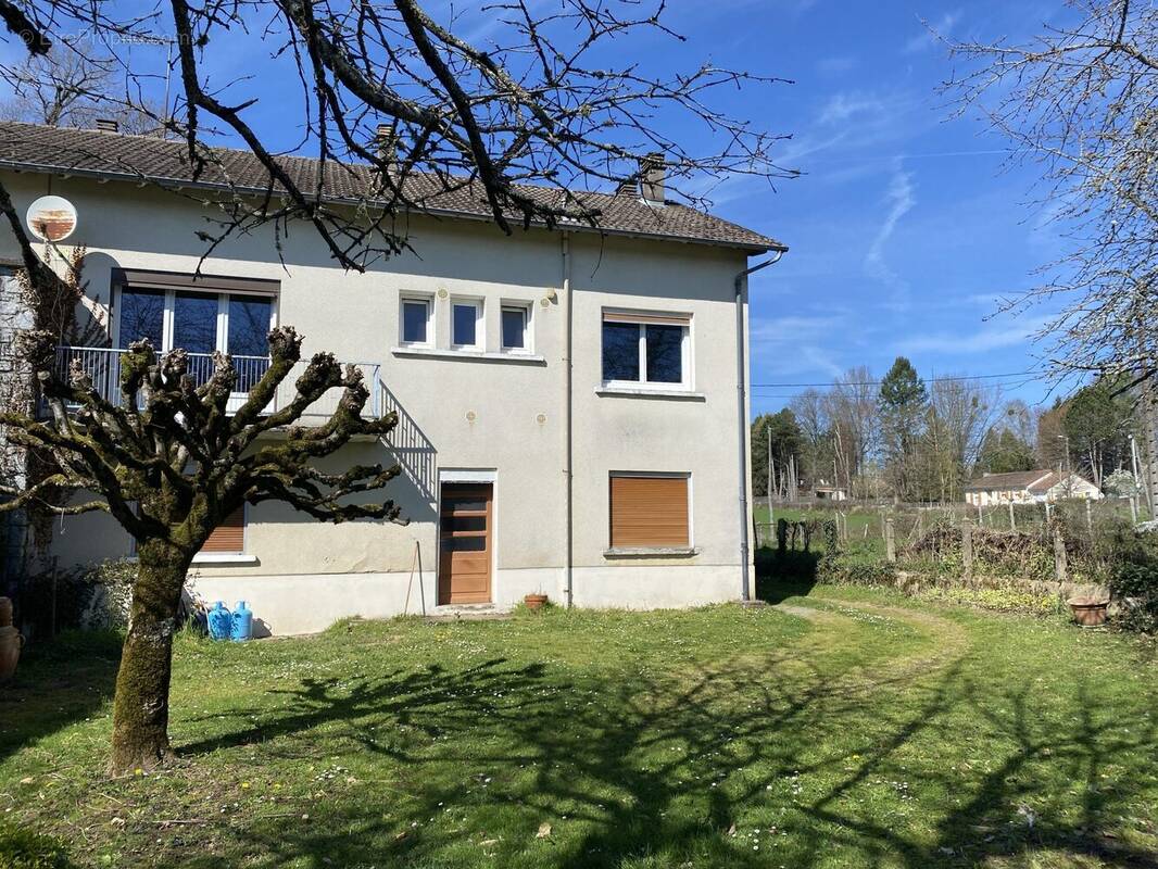 Maison à LINARDS