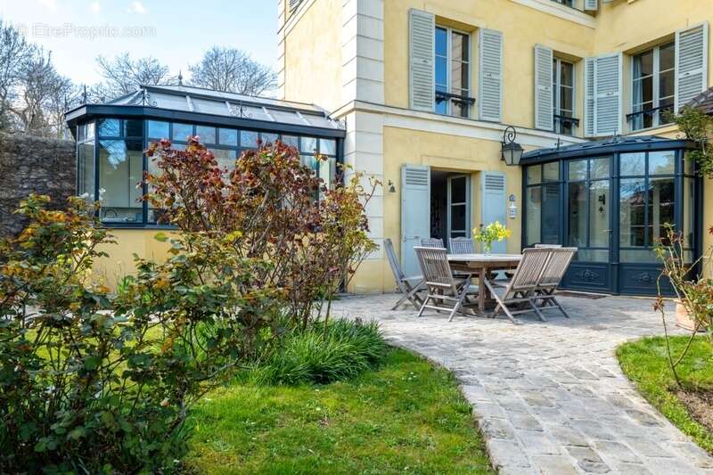 Maison à LOUVECIENNES