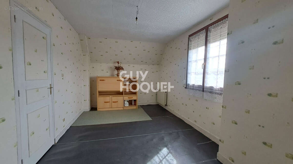 RUGLES - Maison familiale avec sous-sol complet - 4 chambres - photo 11