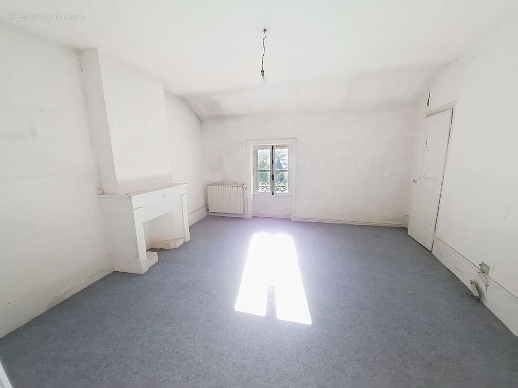 Appartement à VERNAISON