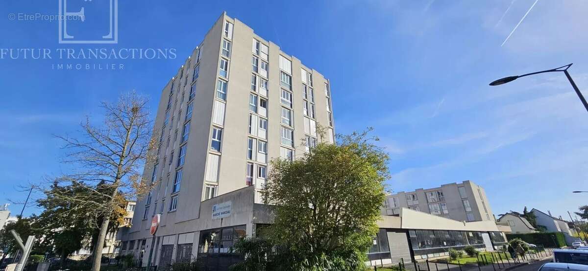 Appartement à COLOMBES