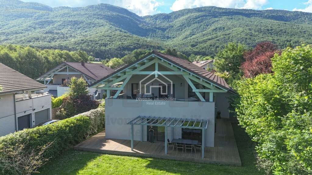 Spacieuse villa familiale de 233 m2 moderne avec finitions de qualité - photo 19