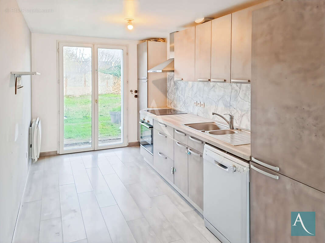 Maison à CHEPTAINVILLE