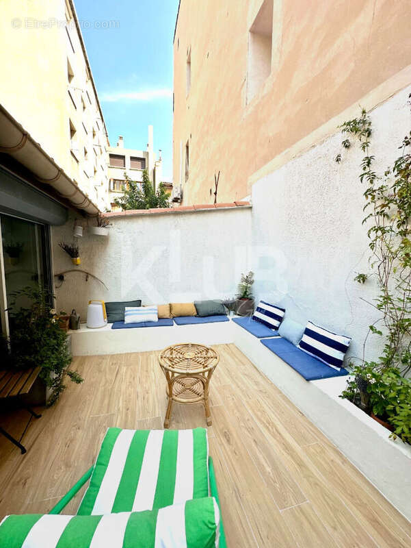 Appartement à MARSEILLE-6E