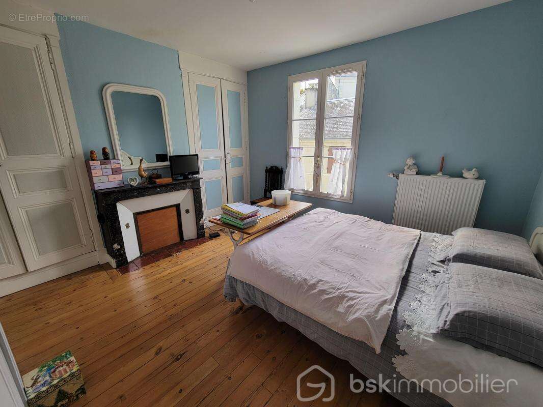 Maison à CHATELLERAULT