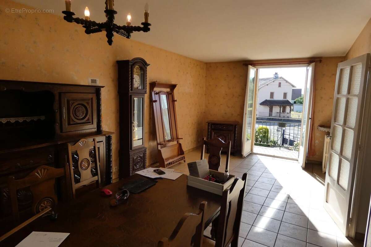 Maison à LE CREUSOT