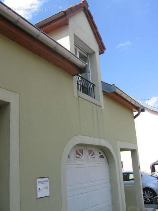 Appartement à SEMOUTIERS-MONTSAON