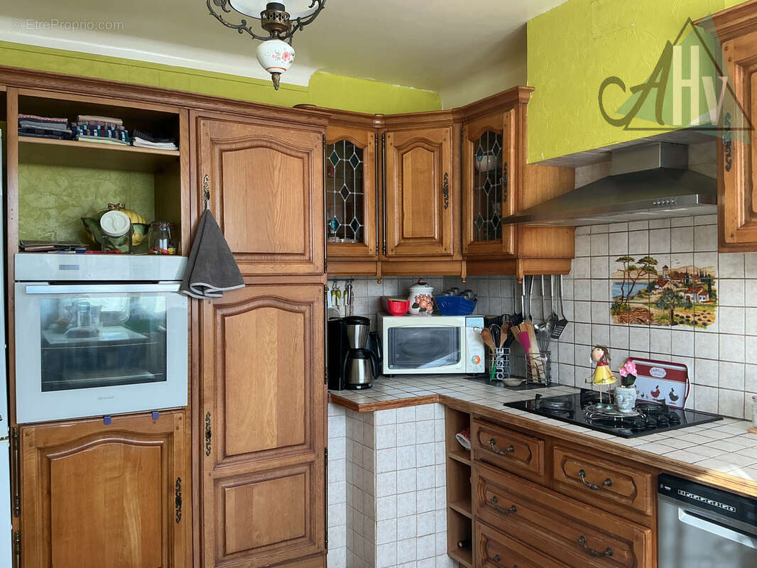 Maison à VERNOU-LA-CELLE-SUR-SEINE