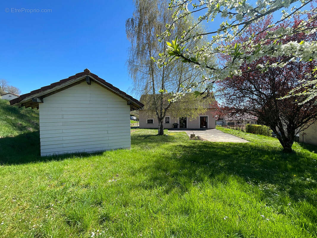 Maison à CLAIRVAUX-LES-LACS