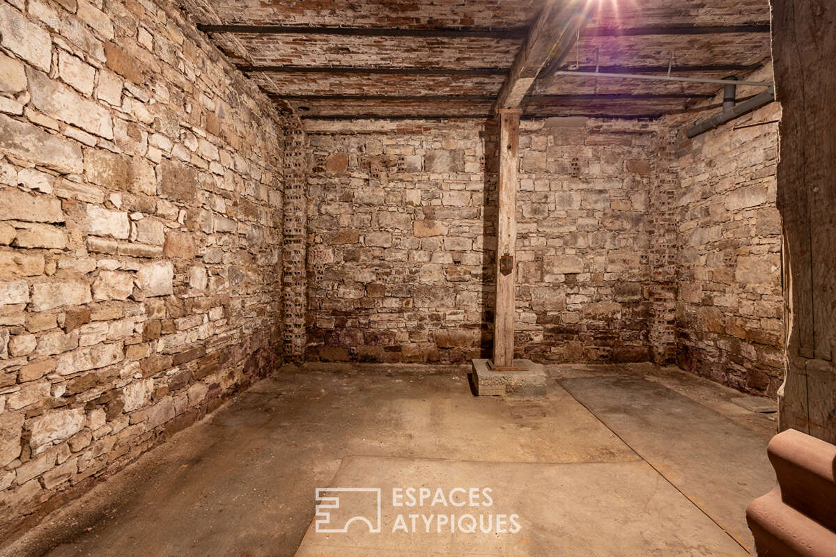 Maison d'exception au coeur du Rebberg à réinterpréter. - photo 12