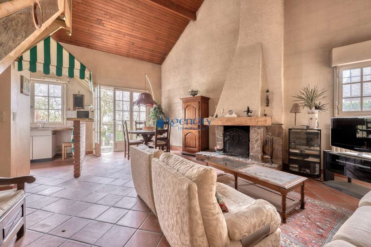 Maison à NOISY-LE-GRAND