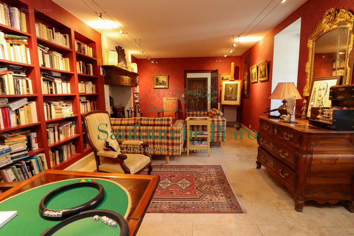 Maison à SARLAT-LA-CANEDA