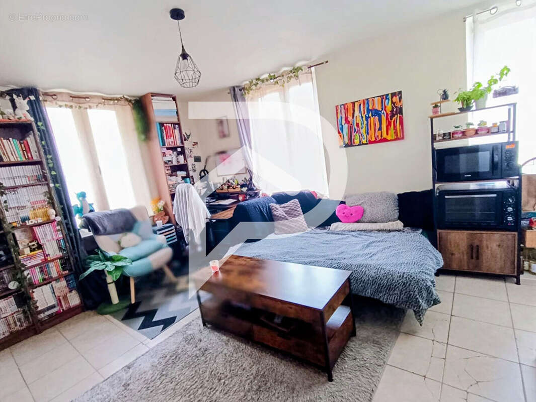 Appartement à MERU