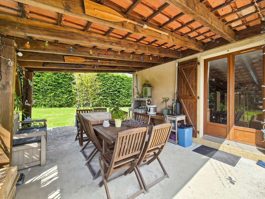 Maison à MONTAUT-LES-CRENEAUX