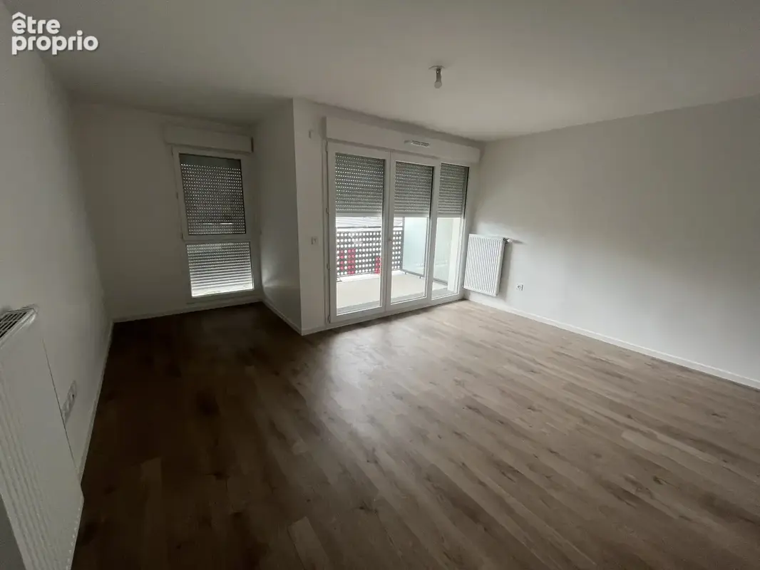 Appartement à PARAY-VIEILLE-POSTE