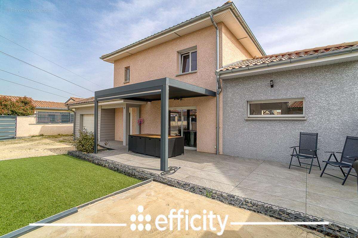 Maison à CHASSE-SUR-RHONE