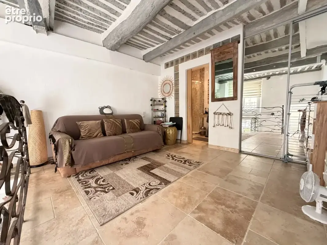 Deux pièces atypique Vieil Antibes - photo 2