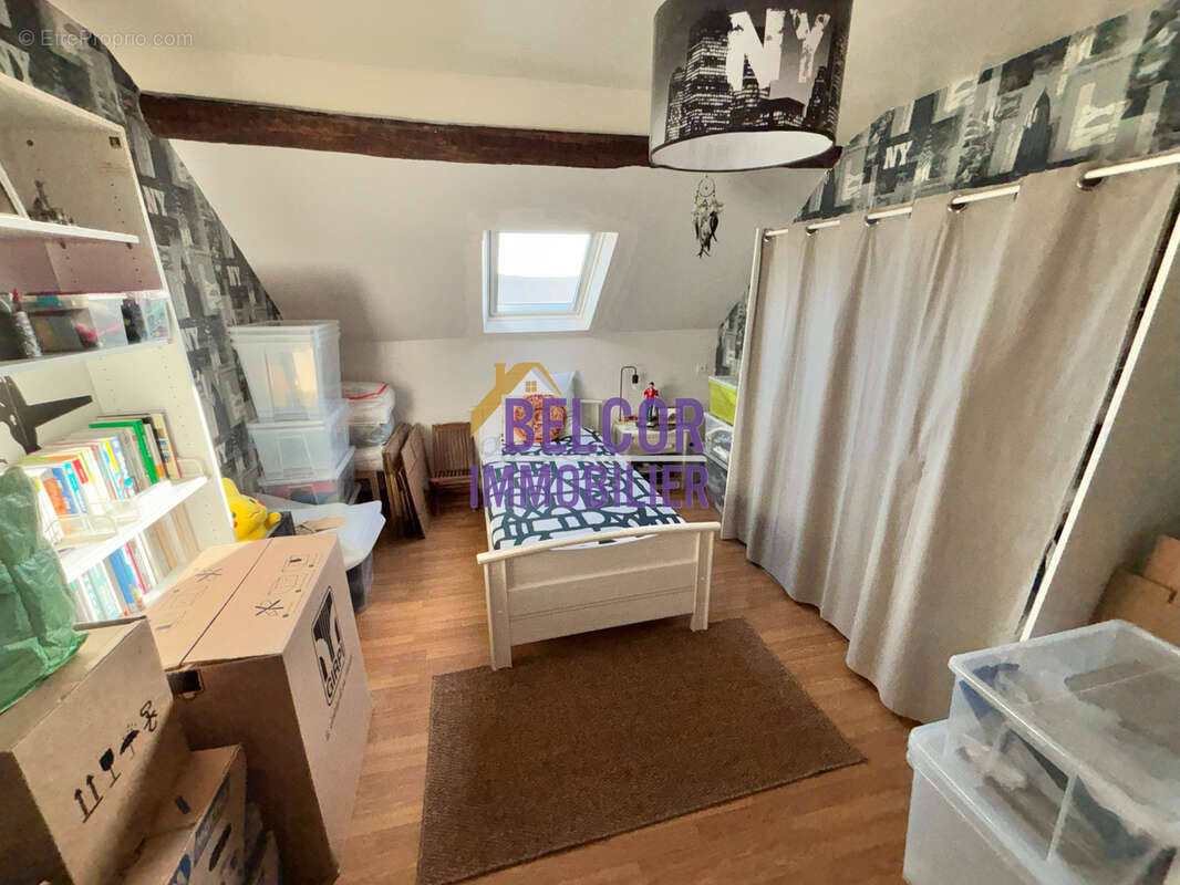 Maison à BROMEILLES