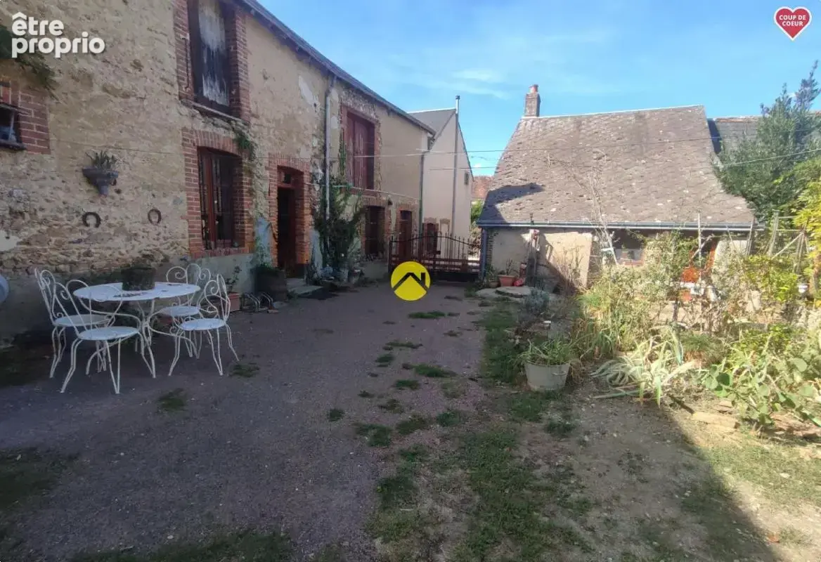 Belle longere et dependances - photo 1