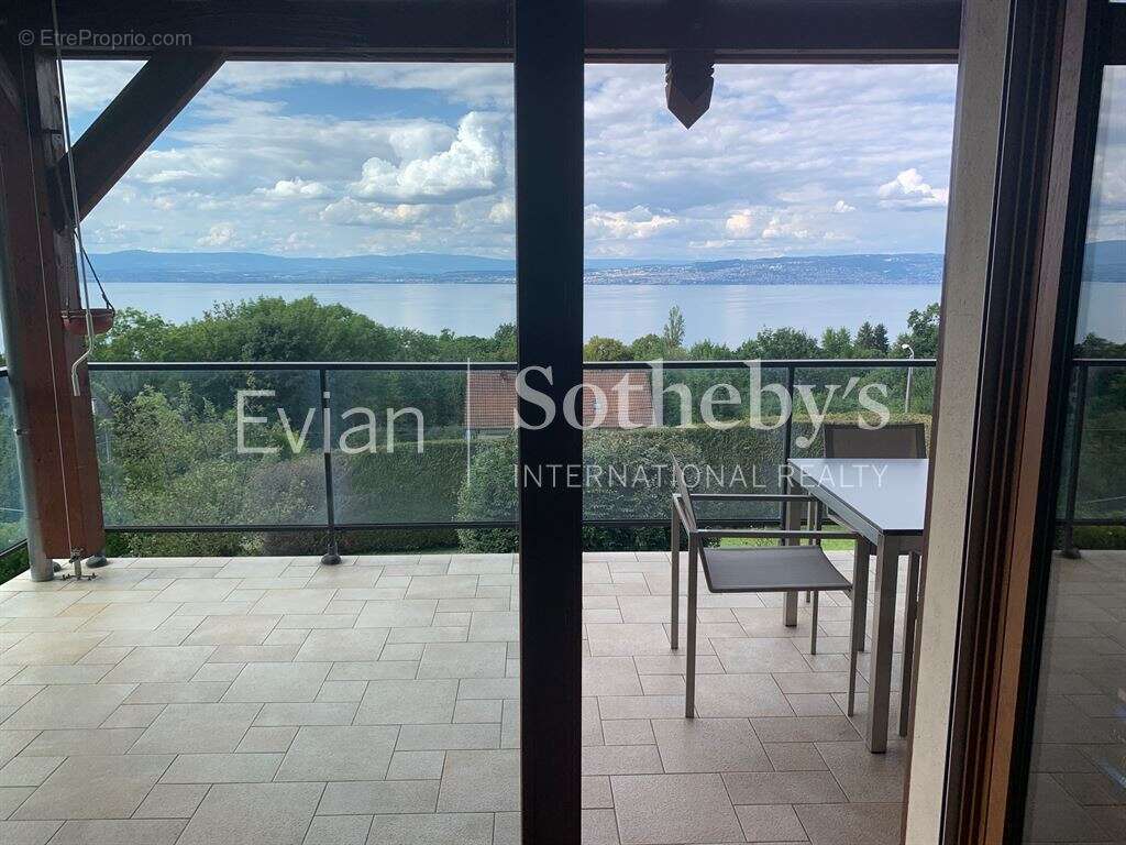 Maison à MAXILLY-SUR-LEMAN