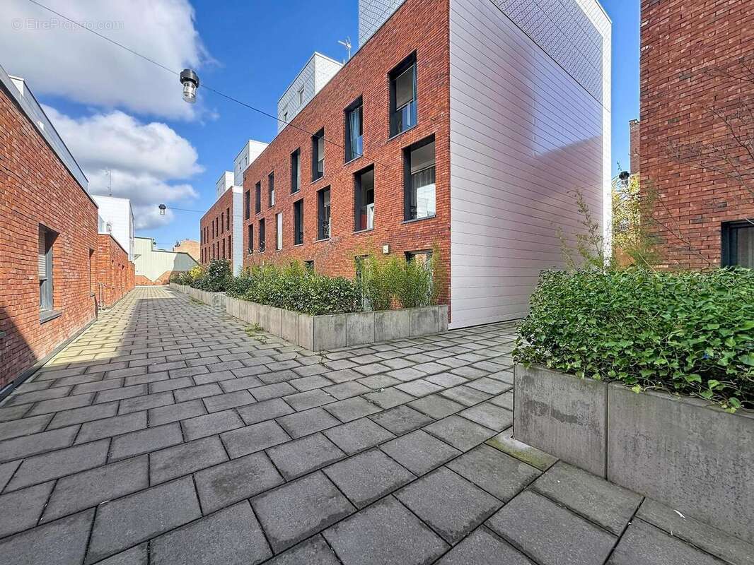   - Appartement à LILLE