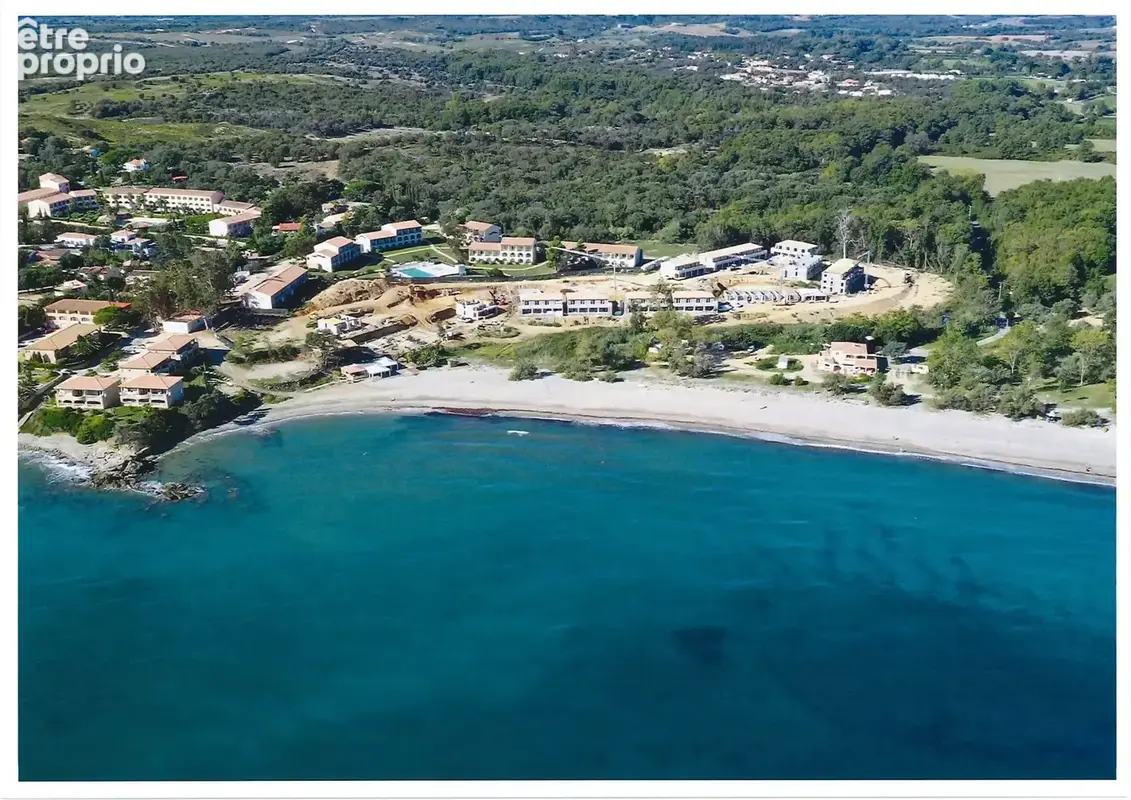 Marina di Bravone   T3 avec terrasse face piscine, parking privatif et plage à proximité - photo 12