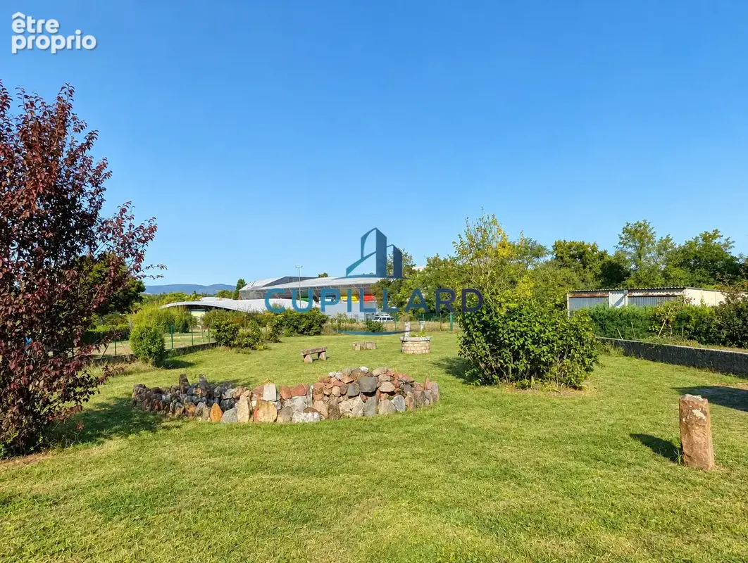 ROANNE   Maison de 103 m2 avec 3 chambres, garage et terrain arboré   180 000 € - photo 10
