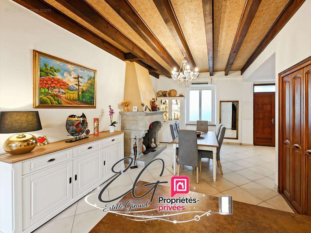 Maison bourgeoise rénovée, Coeur du village de Villegly - photo 9