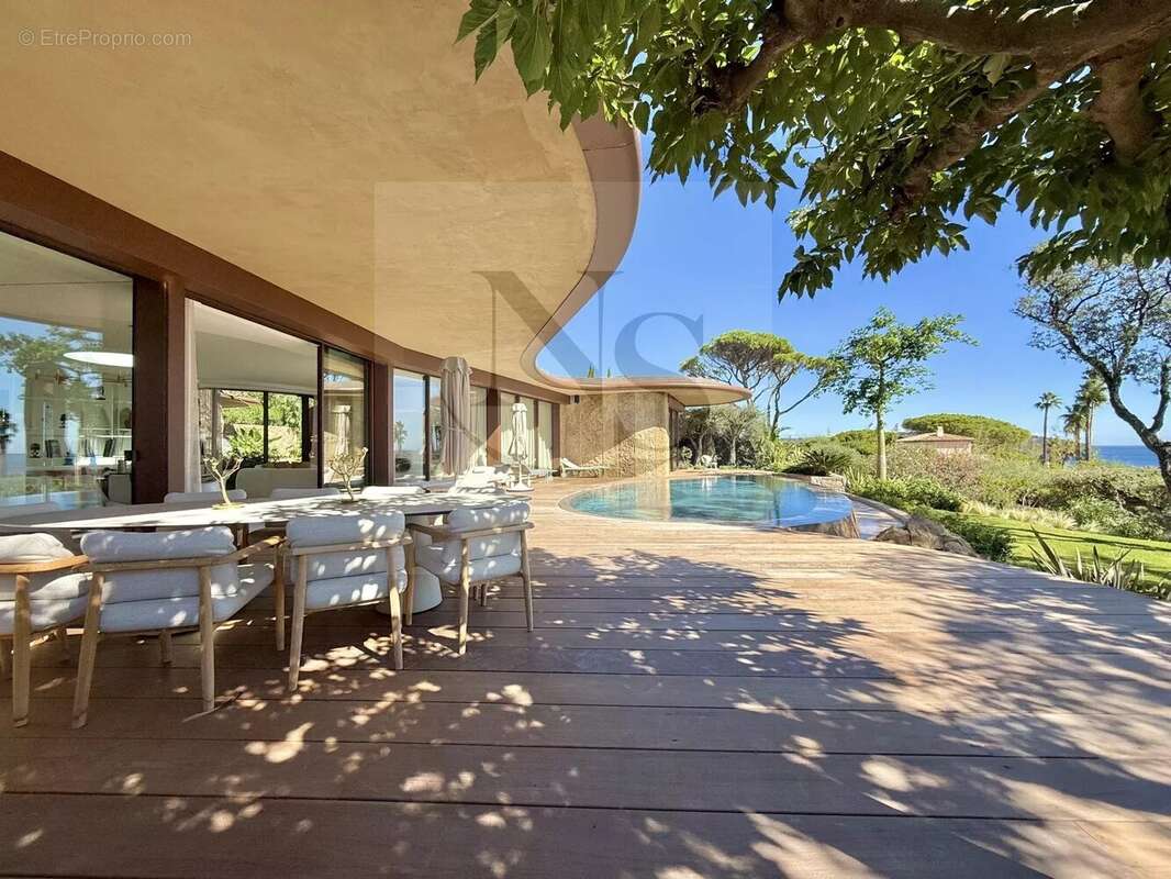 Maison à RAMATUELLE