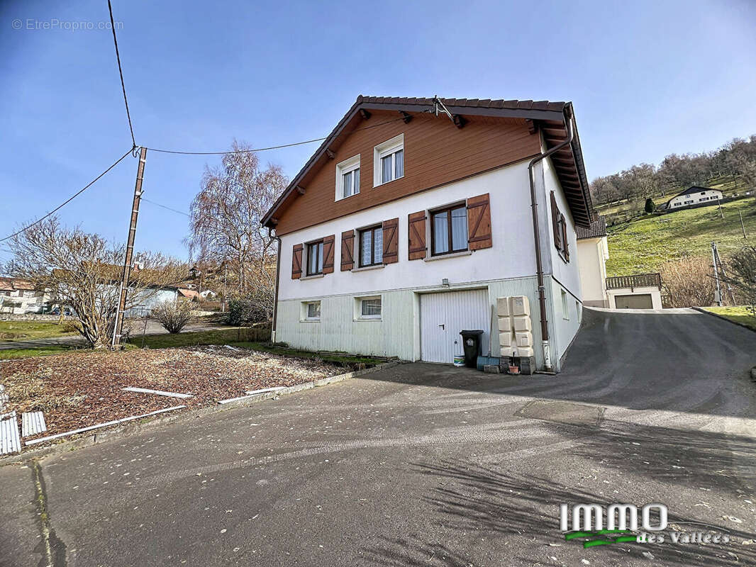Maison à LA BRESSE