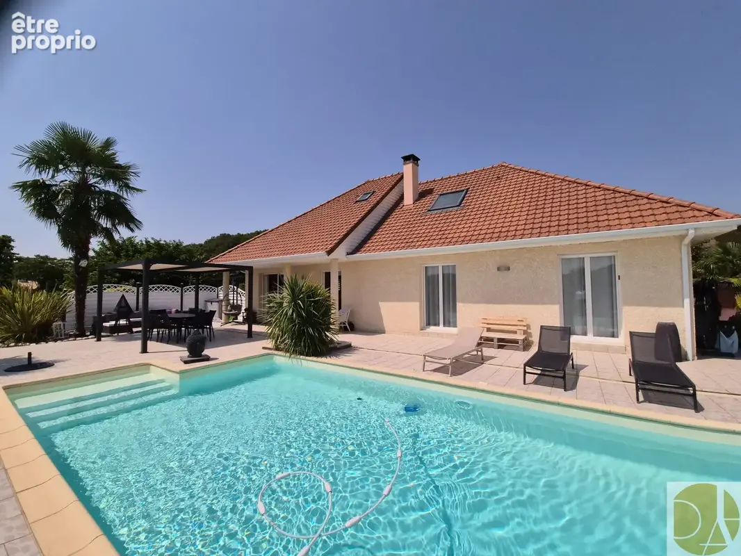 Photo Maison à Montardon au prix de 449 335€