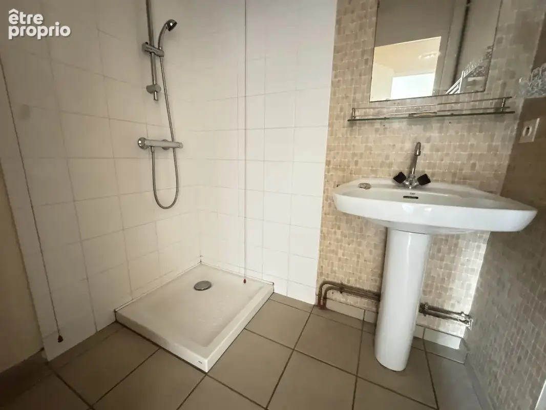 Appartement 2 pièces 37 m² à vendre à Viersat (23170) - photo 6