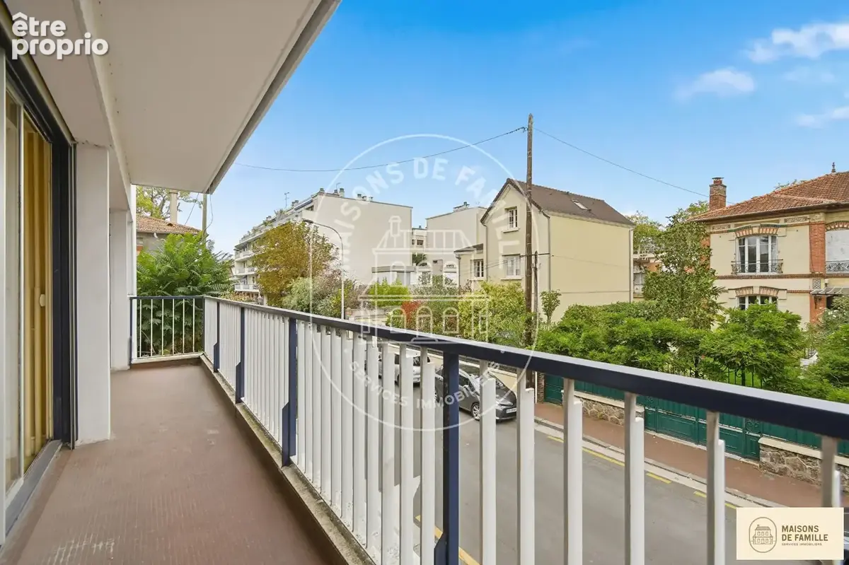 LE VESINET Centre ville - Appartement 5 pièces de 83,82 m² - photo 6