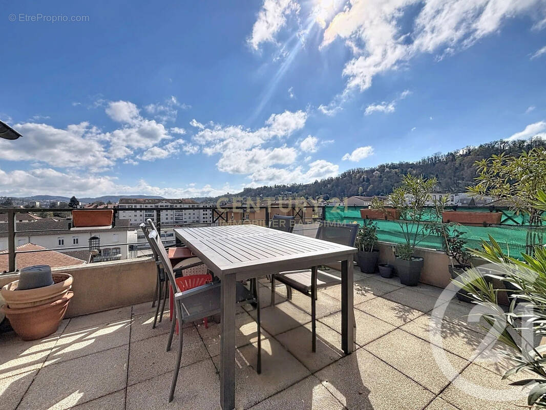 Appartement à BOURGOIN-JALLIEU
