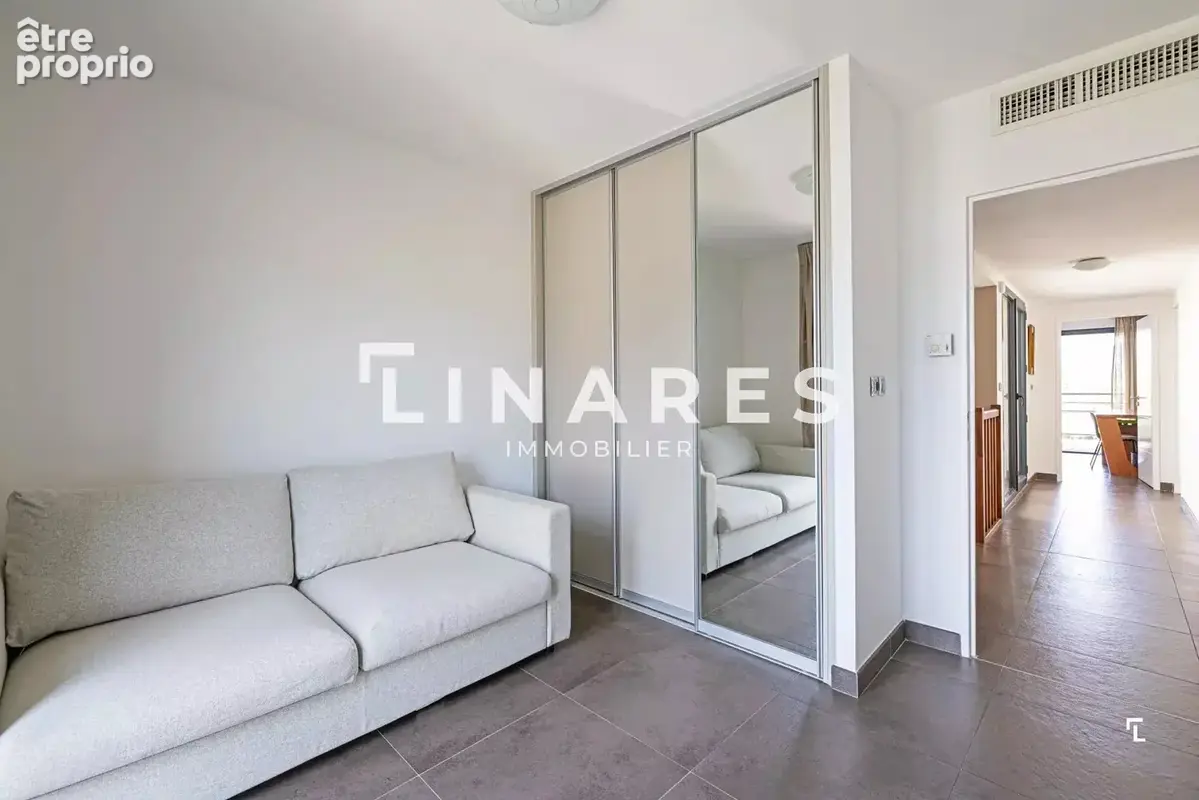 GRAND LARGE - Maison de 139m2 - Terrasses - Vue imprenable - 13008 - photo 9