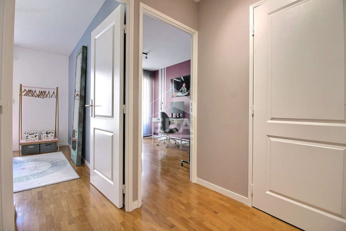 Appartement à ASNIERES-SUR-SEINE