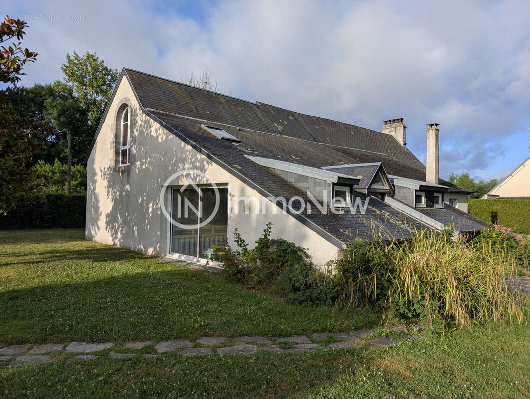Propriéte de 202 M2 sur un terrain constructible de 1565 m2 - photo 10