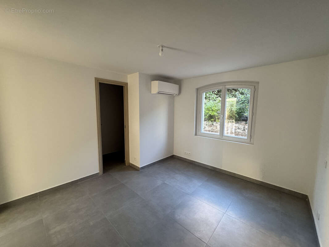 Appartement à SAINT-RAPHAEL