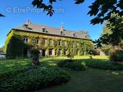 Maison à AVESNES-SUR-HELPE