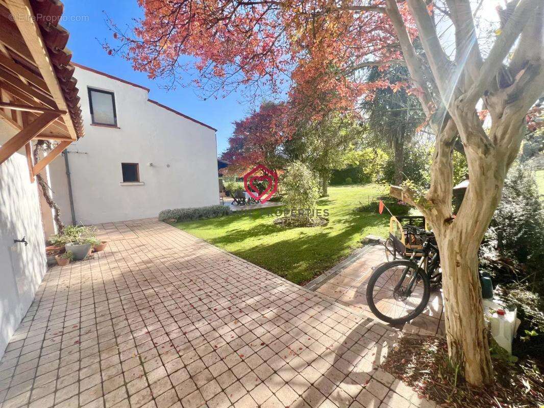 Maison à LOUBIERES