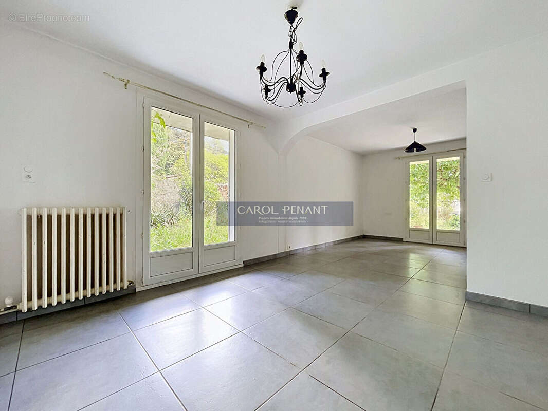 Appartement à VACQUEYRAS