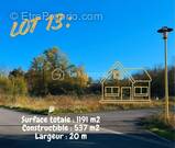 Terrain à NEUFCHATEL-SUR-AISNE